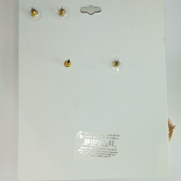 Earings Lot  - Picture 7 of 7